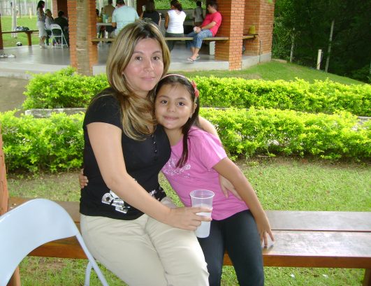Sandra e a filhota Let�cia