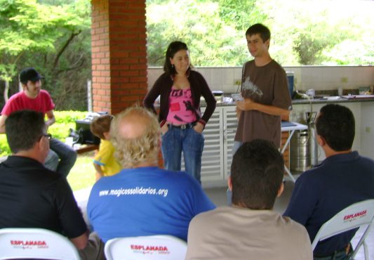 Fabian auxiliado por Fernanda