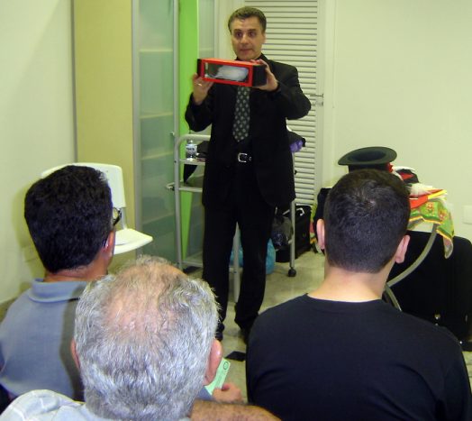 Ray Francas iniciando sua confer�ncia