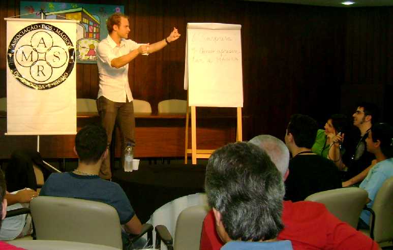 Junto com a explica��o de cada ponto no Flip chart, a demostra��o de um exemplo