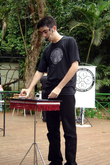 Fazzio, o primeiro m�gico a se apresentar