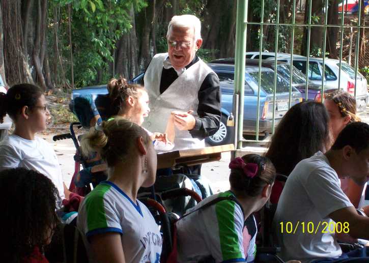 M�gicas levadas at� as m�os dos espectadores