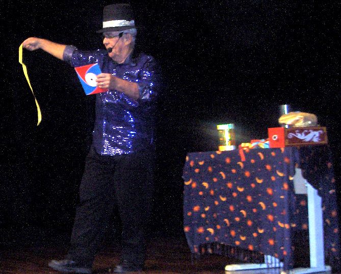 Toni e o n�mero do "Disco Camale�o"