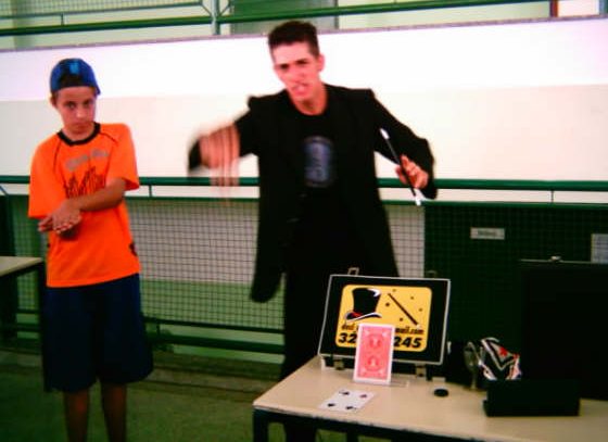 M�gico Deci na escola Luiz Marins (Jd. J�lio de Mesquita)