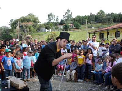 Logan durante sua apresenta��o