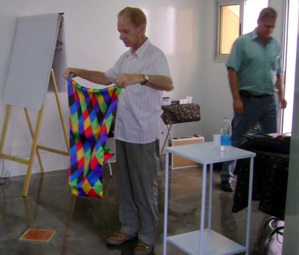 M�rbel apresentando o primeiro n�mero