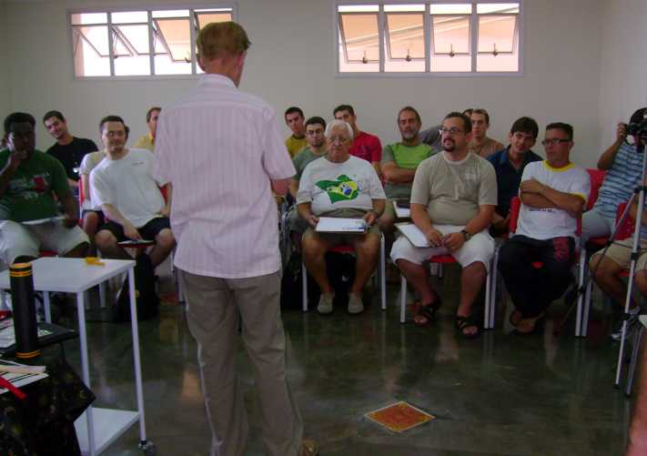 Parte dos m�gicos presente