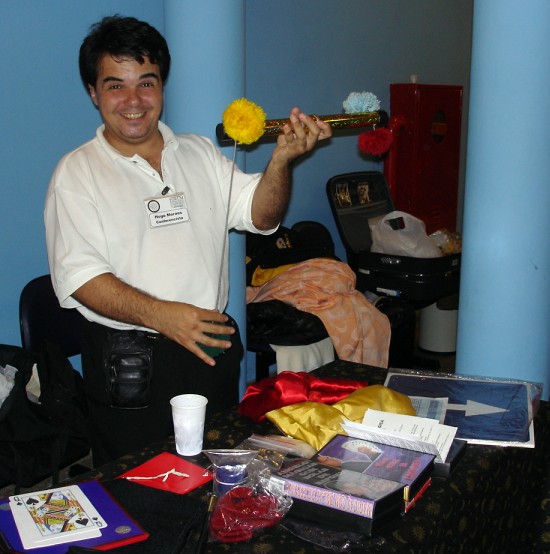 Hugo Moraes na Feira Mágica, reaberta após o almoço