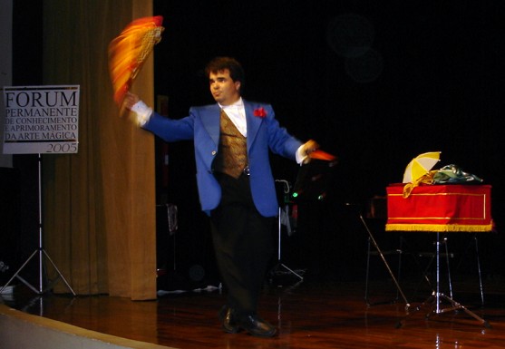Hugo Moraes, o primeiro a se apresentar na Gala de Magia para Crianças