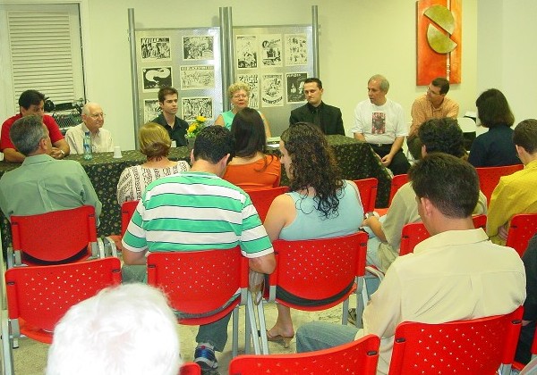 Mesa composta pela Diretoria e os homenageados