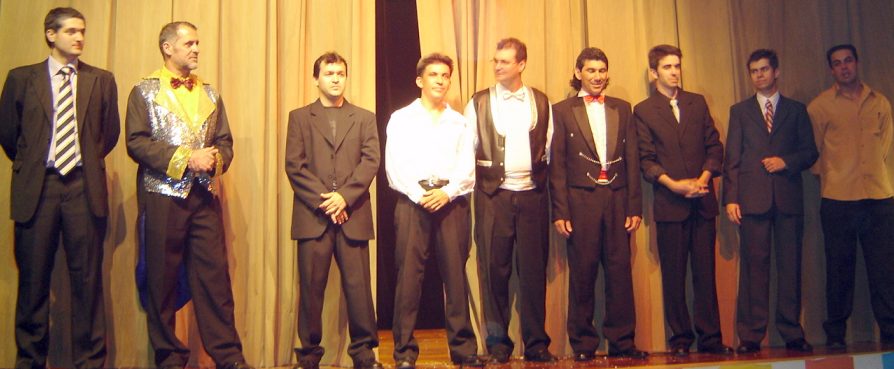 M�gicos participantes do espet�culo