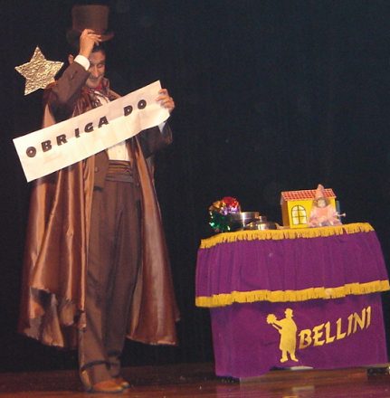 M�gico Bellini encerrando sua apresenta��o