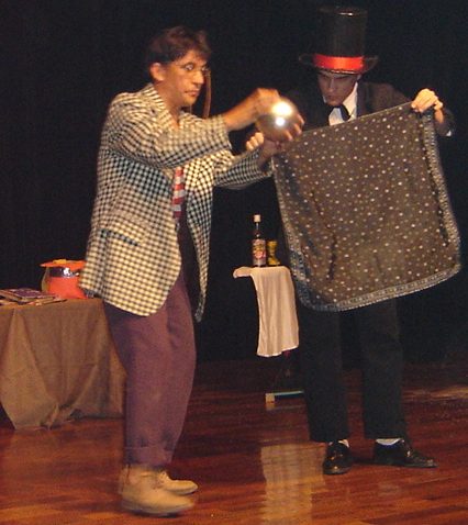 M�gico Torrine e seu assistente Marcos
