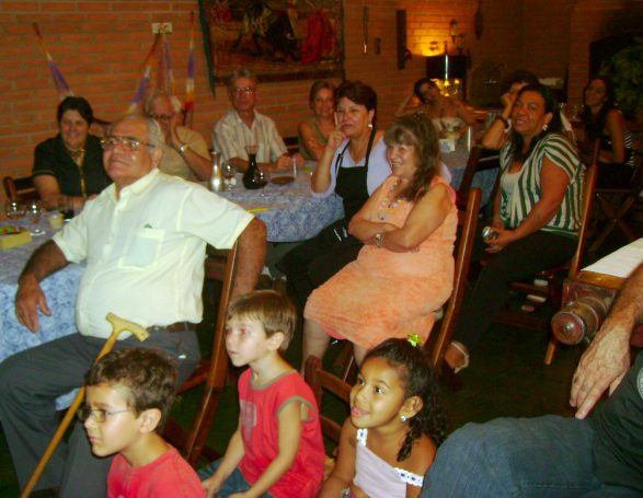 Ap�s o jantar, o in�cio do espet�culo