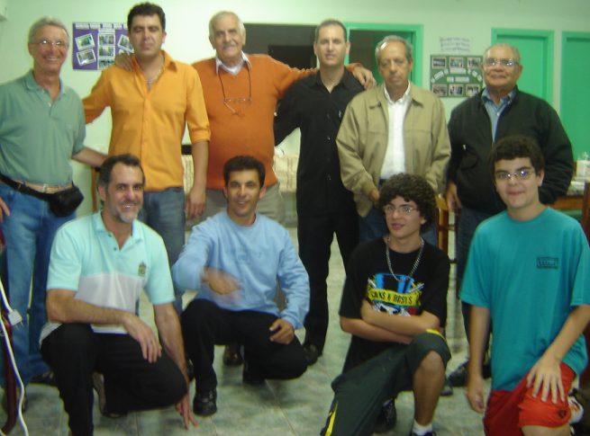 Antes da despedida, foto dos mágicos e familiares presentes