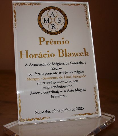 Ao final do espet�culo, homenagem ao m�gico Morgan (ausente no evento)