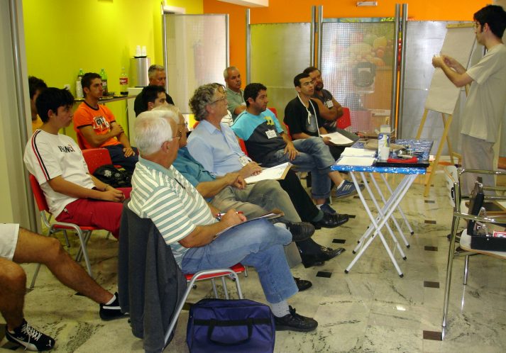 Em uma das aulas pr�ticas, Fazzio ensinando n�meros de "Mentalismo"